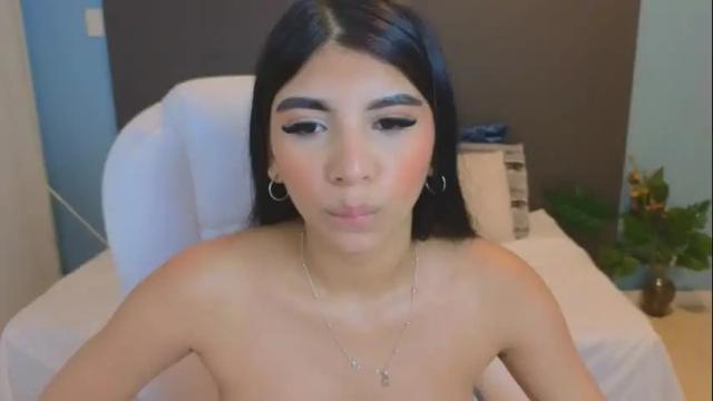 Image 3 of maiaa_ruiz Stream on Chaturbate on 2 months ago