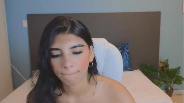 Image 3 of maiaa_ruiz Stream on Chaturbate on 1 month ago