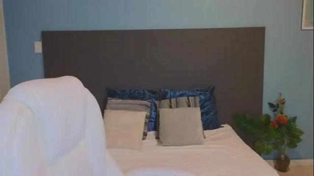 Thumbnail 1, maiaa_ruiz's Stream at Chaturbate, 1 month ago