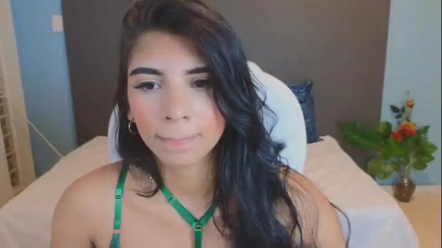 Image 4 of maiaa_ruiz Stream on Chaturbate on 1 month ago