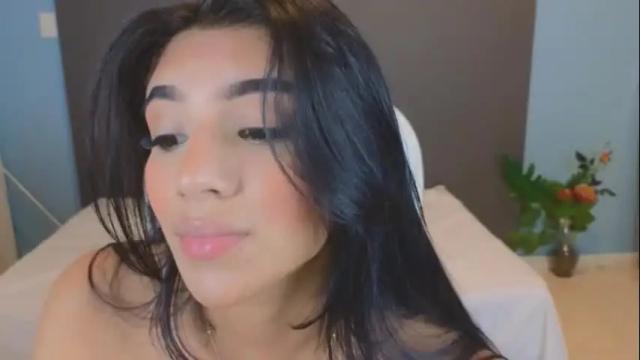 Image 6 of maiaa_ruiz Stream on Chaturbate on 1 month ago