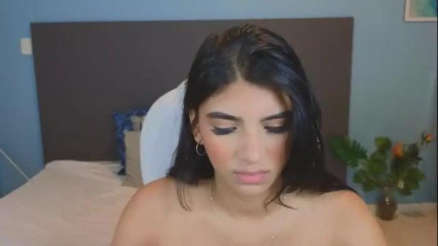 Image 3 of maiaa_ruiz Stream on Chaturbate on 1 month ago