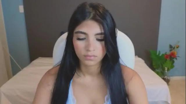 Image 7 of maiaa_ruiz Stream on Chaturbate on 1 month ago