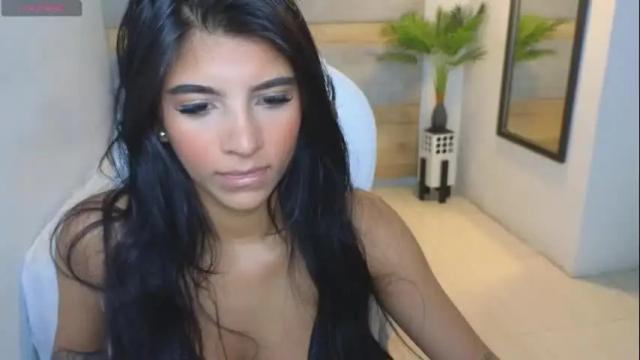 Image 3 of maiaa_ruiz Stream on Chaturbate on 5 days ago
