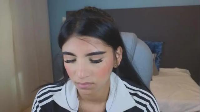 Image 3 of maiaa_ruiz Stream on Chaturbate on 3 months ago