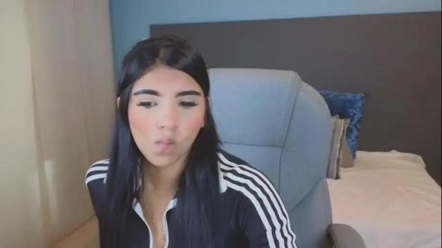 Image 8 of maiaa_ruiz Stream on Chaturbate on 3 months ago