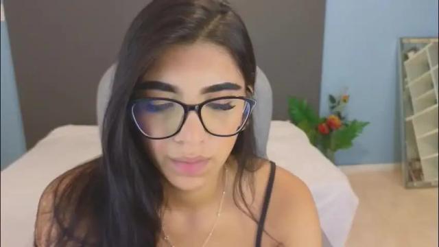 Image 4 of maiaa_ruiz Stream on Chaturbate on 1 month ago