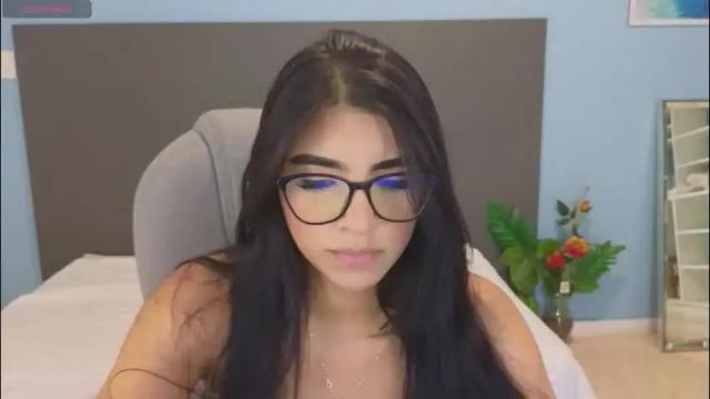Thumbnail 2, maiaa_ruiz's Stream at Chaturbate, 1 month ago