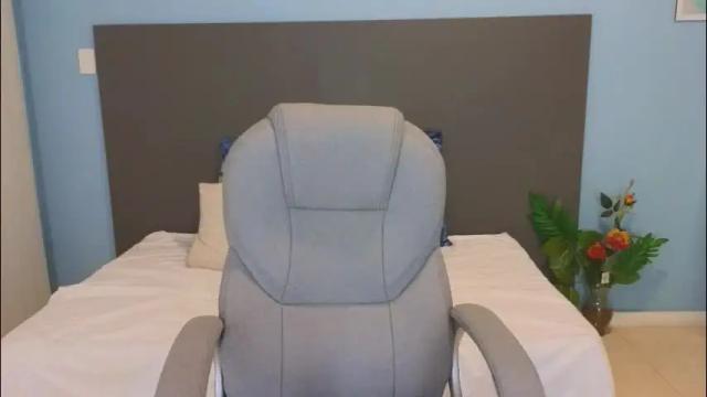 Image 2 of maiaa_ruiz Stream on Chaturbate on 1 month ago