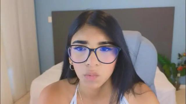 Image 3 of maiaa_ruiz Stream on Chaturbate on 6 days ago