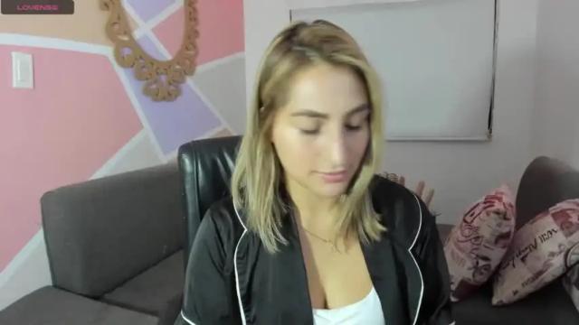 Image 10 of maiaconnor Stream on Chaturbate on 16 months ago