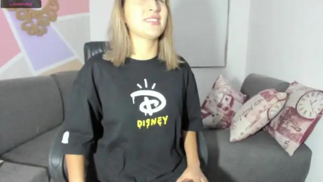 Image 8 of maiaconnor Stream on Chaturbate on 16 months ago
