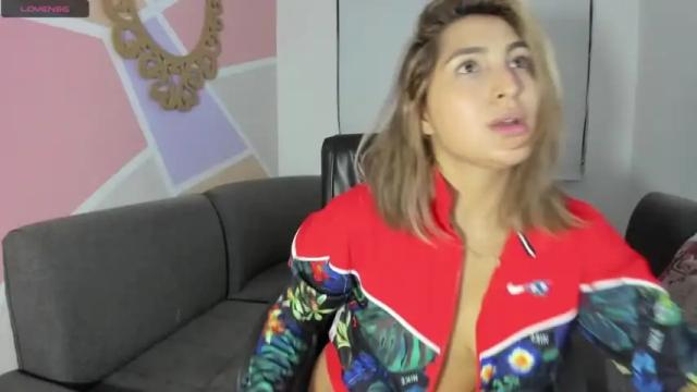 Image 12 of maiaconnor Stream on Chaturbate on 15 months ago