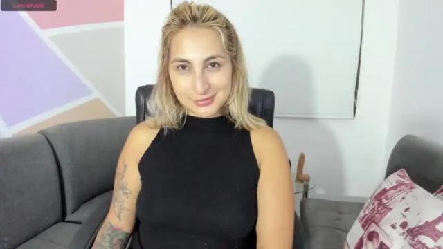 Image 10 of maiaconnor Stream on Chaturbate on 13 months ago