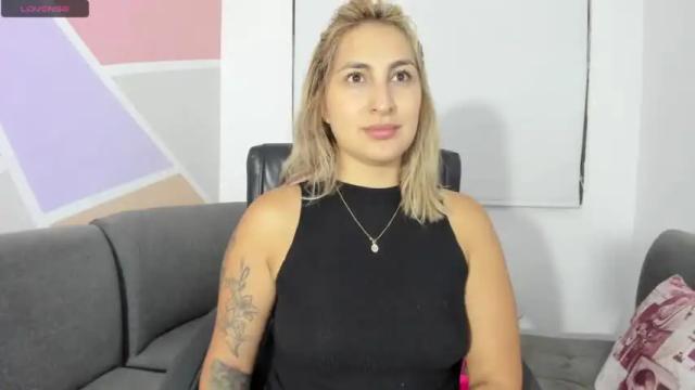 Image 7 of maiaconnor Stream on Chaturbate on 13 months ago