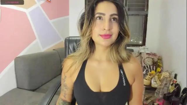Image 8 of maiaconnor Stream on Chaturbate on 1 month ago