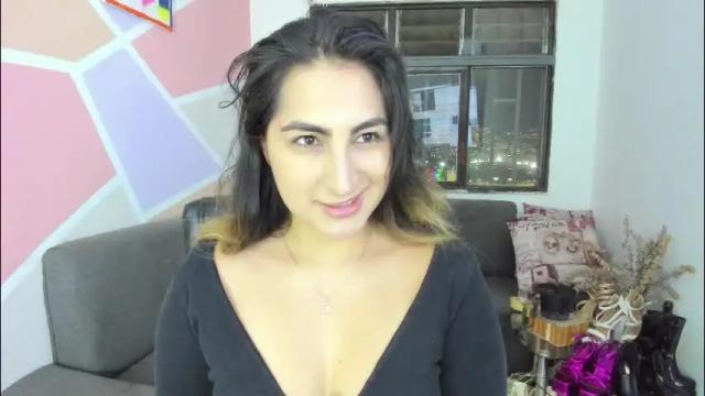 Image 2 of maiaconnor Stream on Chaturbate on 1 month ago