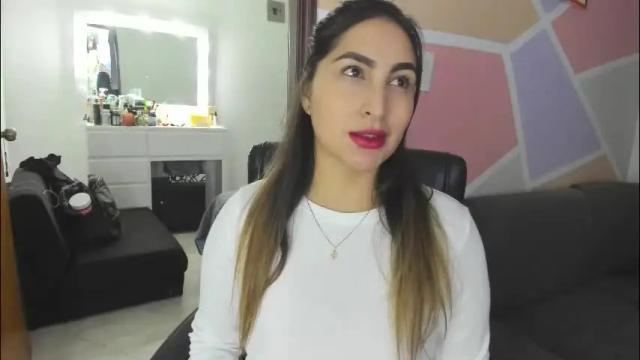 Image 2 of maiaconnor Stream on Chaturbate on 1 month ago