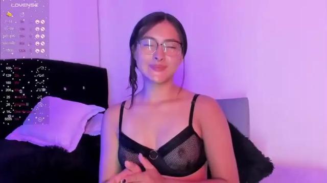 Image 8 of maiden_1807_ Stream on Chaturbate on 15 months ago