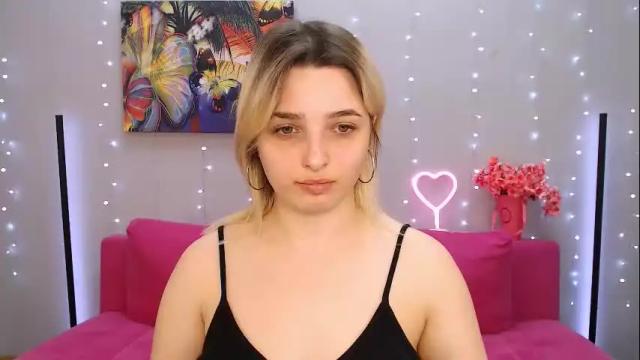 Image 8 of maiden_meow Stream on Chaturbate on 2 months ago