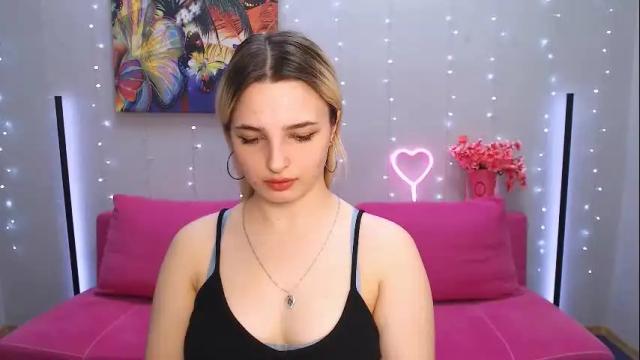 Image 10 of maiden_meow Stream on Chaturbate on 1 month ago