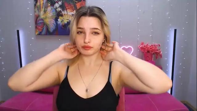 Image 4 of maiden_meow Stream on Chaturbate on 1 month ago