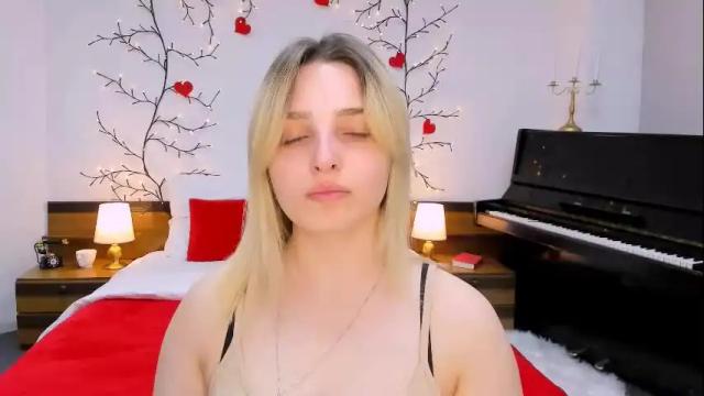 Image 3 of maiden_meow Stream on Chaturbate on 1 month ago