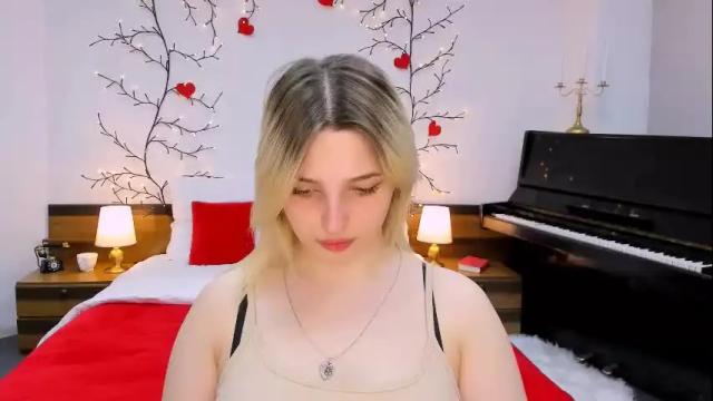 Image 6 of maiden_meow Stream on Chaturbate on 1 month ago