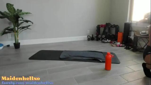 Image 12 of maidenhellxo Stream on Chaturbate on 20 months ago