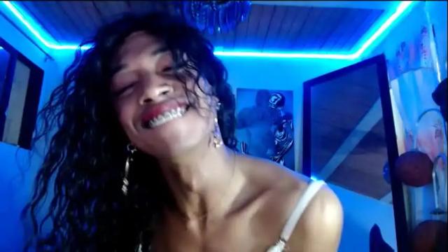 Image 3 of maidi_hot Stream on Chaturbate on 1 month ago