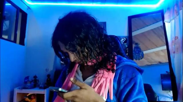 Image 10 of maidi_hot Stream on Chaturbate on 2 months ago