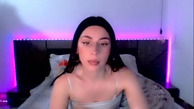 Image 3 of maiiakim2 Stream on Chaturbate on 22 months ago