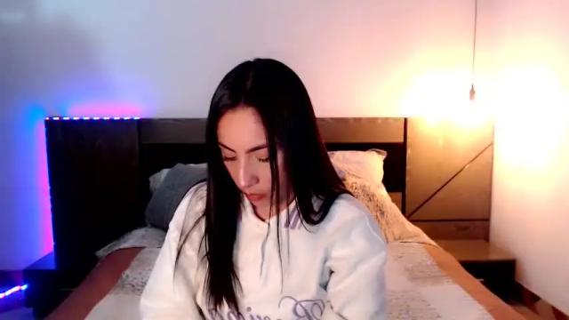 Image 2 of maiiakim2 Stream on Chaturbate on 22 months ago