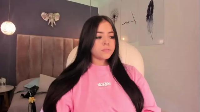 Image 3 of maiiitee_ Stream on Chaturbate on 19 days ago