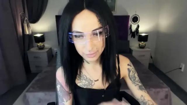 Image 3 of mailanurm Stream on Chaturbate on 17 months ago