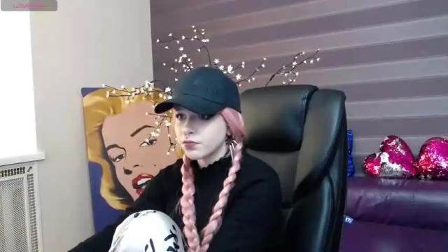 Image 3 of mailyangel Stream on Chaturbate on 14 months ago
