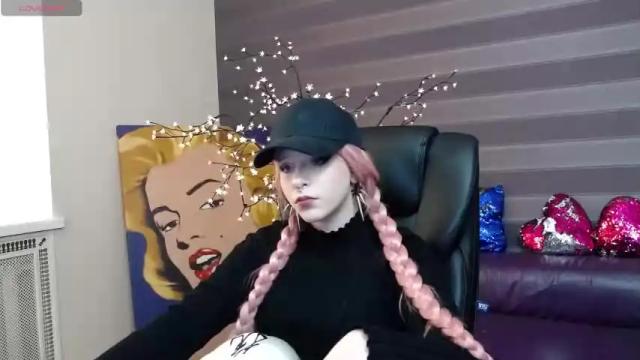 Image 6 of mailyangel Stream on Chaturbate on 14 months ago