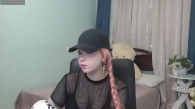 Image 2 of mailyangel Stream on Chaturbate on 13 months ago