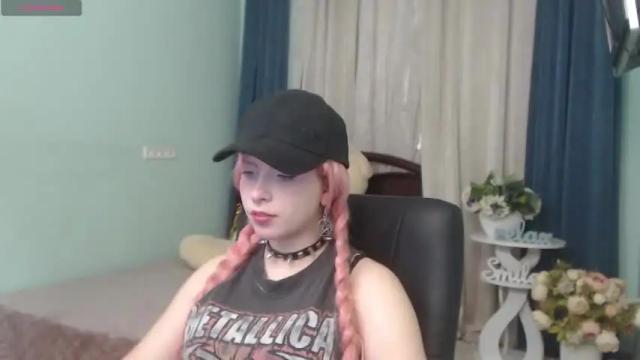 Image 2 of mailyangel Stream on Chaturbate on 13 months ago