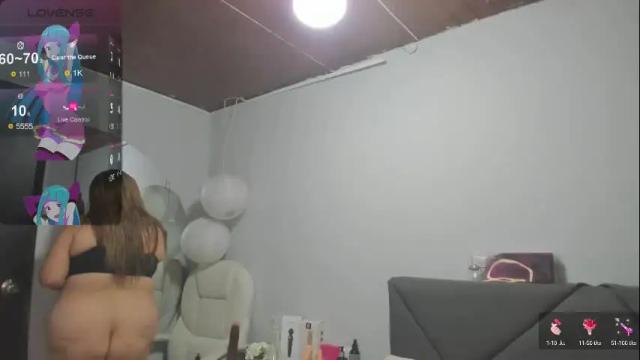 Image 3 of mailyn_baker Stream on Chaturbate on 16 days ago