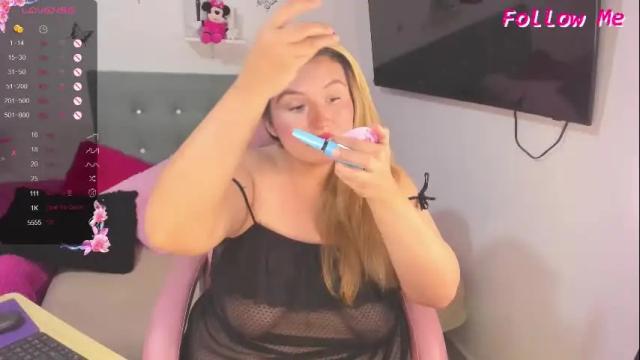 Image 4 of mailyn_baker Stream on Chaturbate on 2 months ago
