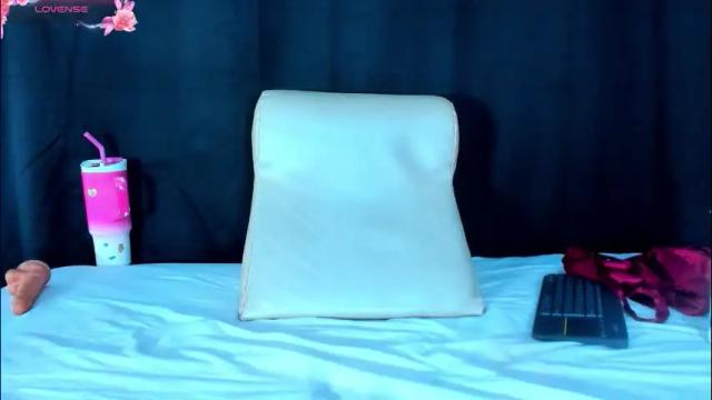 Image 8 of mailyn_er Stream on Chaturbate on 1 month ago