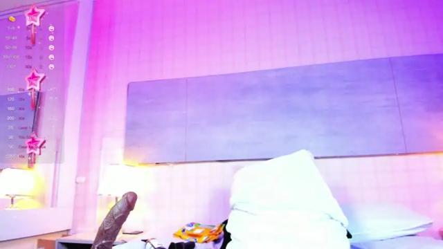 Image 3 of maison_sofia Stream on Chaturbate on 14 months ago