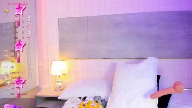 Image 6 of maison_sofia Stream on Chaturbate on 13 months ago
