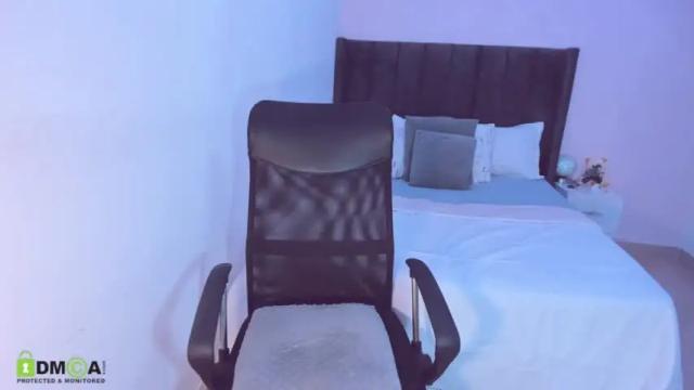 Image 2 of maite_kanes Stream on Chaturbate on 12 months ago