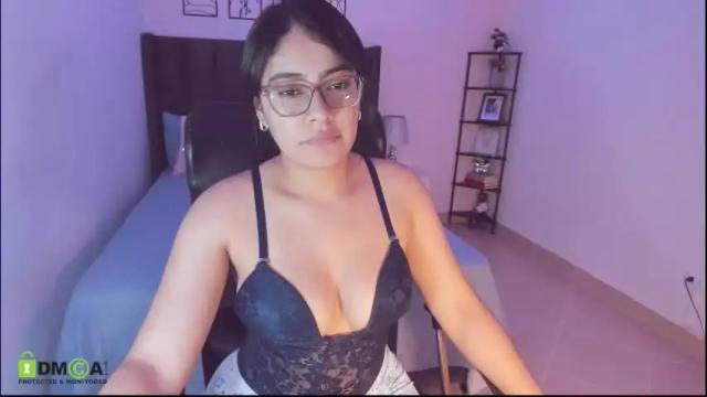 Image 2 of maite_kanes Stream on Chaturbate on 1 month ago