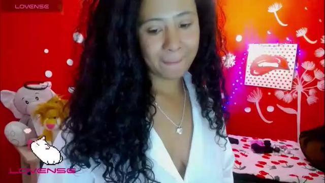 Image 6 of maite_loves Stream on Chaturbate on 1 month ago