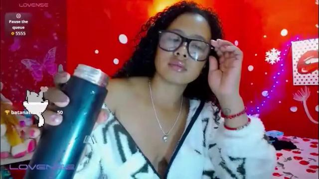 Image 3 of maite_loves Stream on Chaturbate on 1 month ago