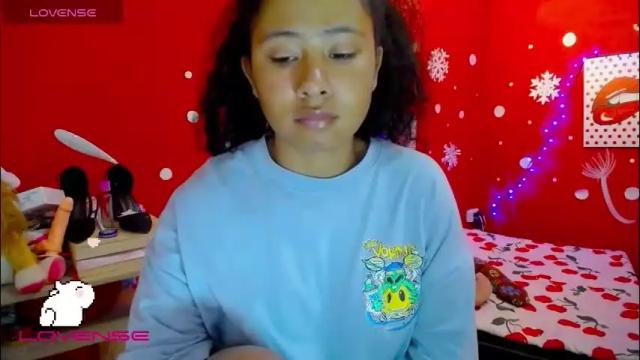 Image 12 of maite_loves Stream on Chaturbate on 1 month ago
