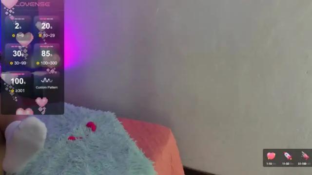 Image 10 of maithe_ferrer Stream on Chaturbate on 15 months ago